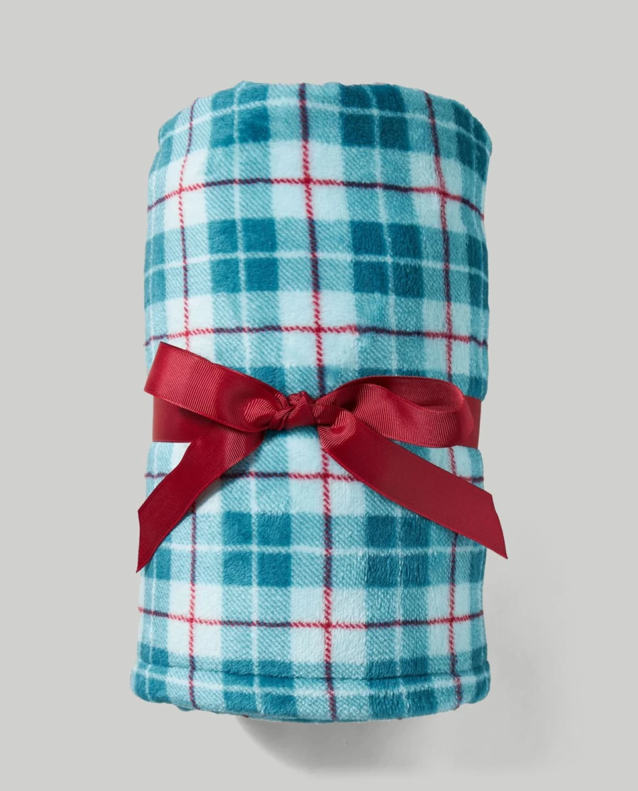 "Blukids Cozy Christmas Blanket for Kids – Festive Family Holiday Throw"