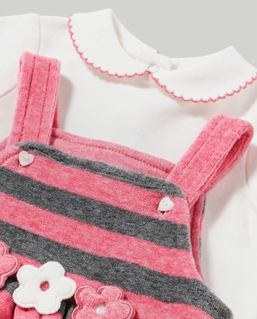 "Blukids Baby Girl's Cute T-Shirt and Dungarees Set - Newborn Outfit"