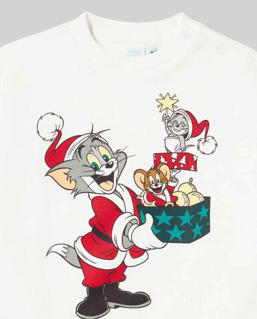 "Blukids Christmas Print Jogging Set for Newborns - Festive Baby Outfit"