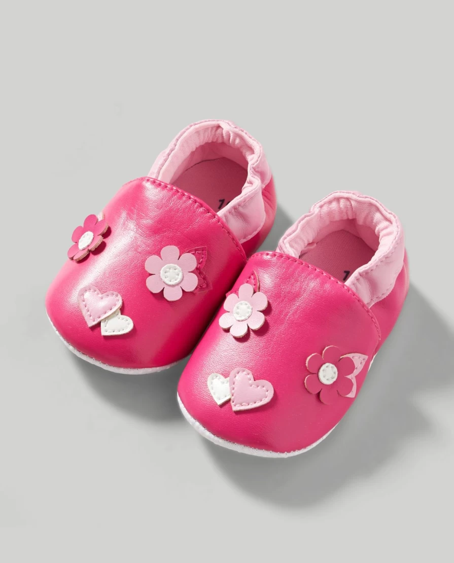 Blukids Newborn Faux Leather Baby Shoes With Decorative Appliques