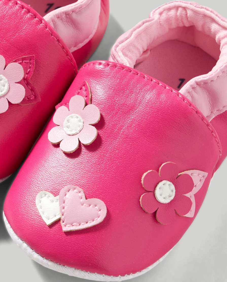 Blukids Newborn Faux Leather Baby Shoes With Decorative Appliques