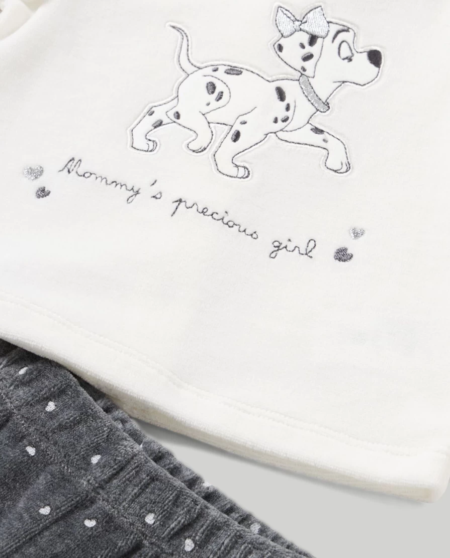 Blukids Baby Girl Chenille Embroidery Outfit Set - Soft & Cozy Birth Gift