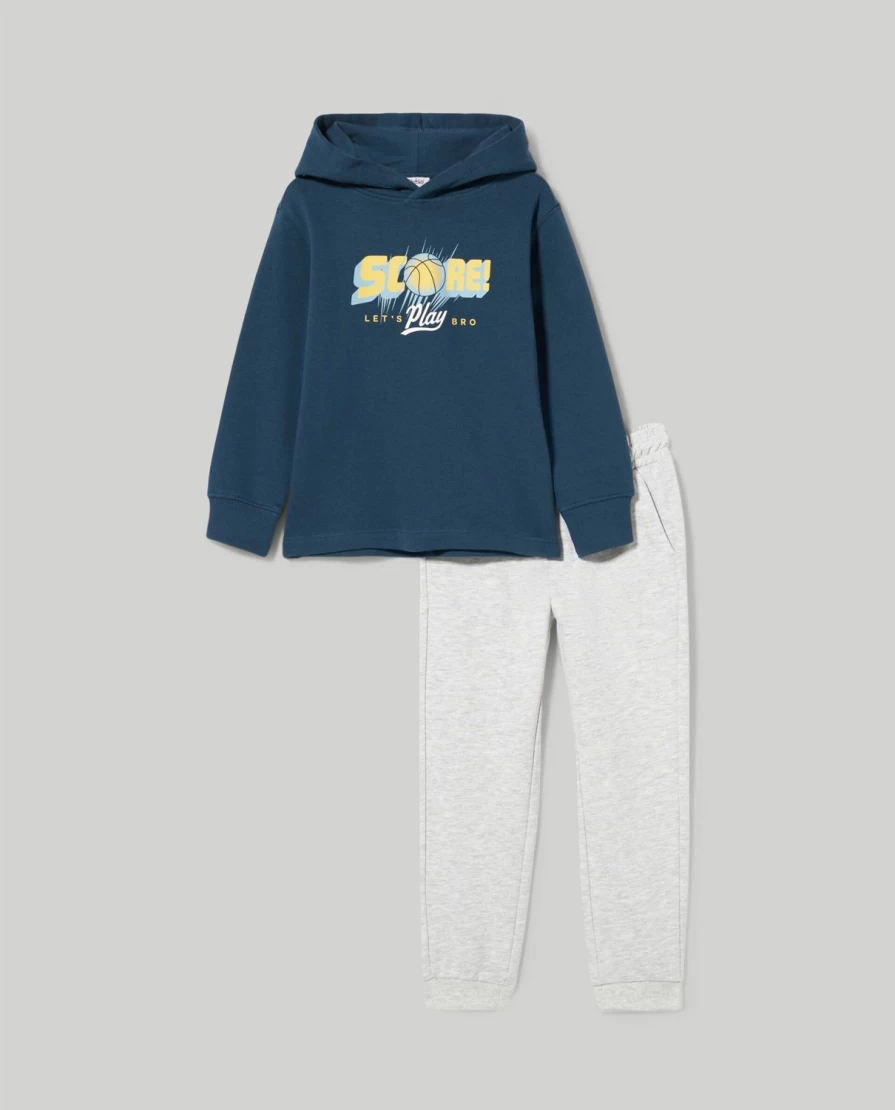 "Blukids Boys' Jogging Set - Comfortable Sweatshirt & Pants Outfit for Kids"
